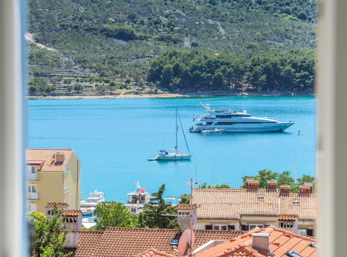 Best Island View Cres Exterior foto