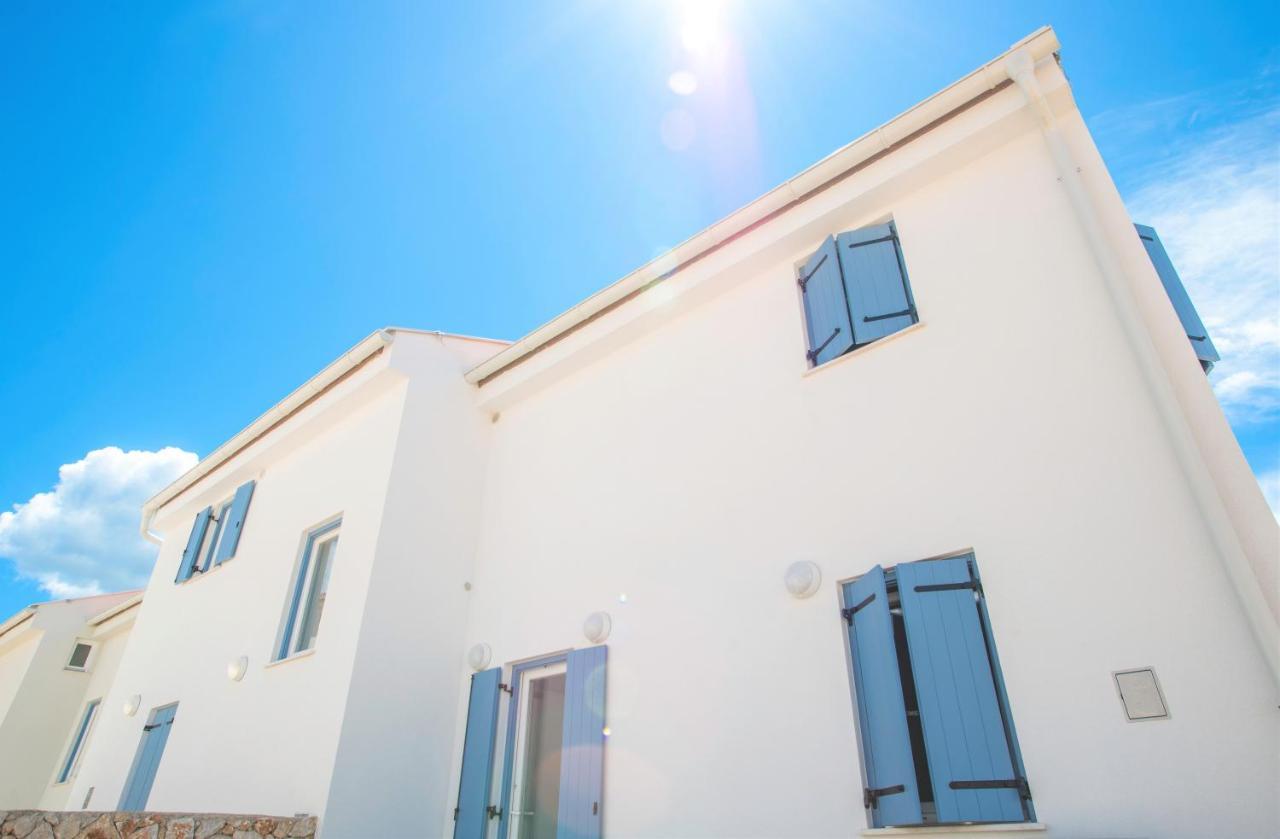 Best Island View Cres Exterior foto
